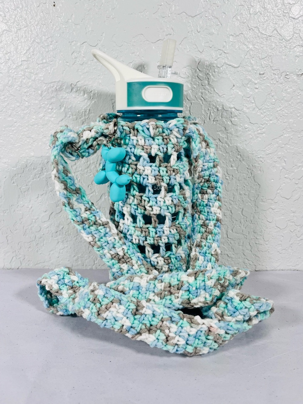 Crocheted Water Bottle Crossbody Bag & Balloon Dog Charm - Picture 3 of 8